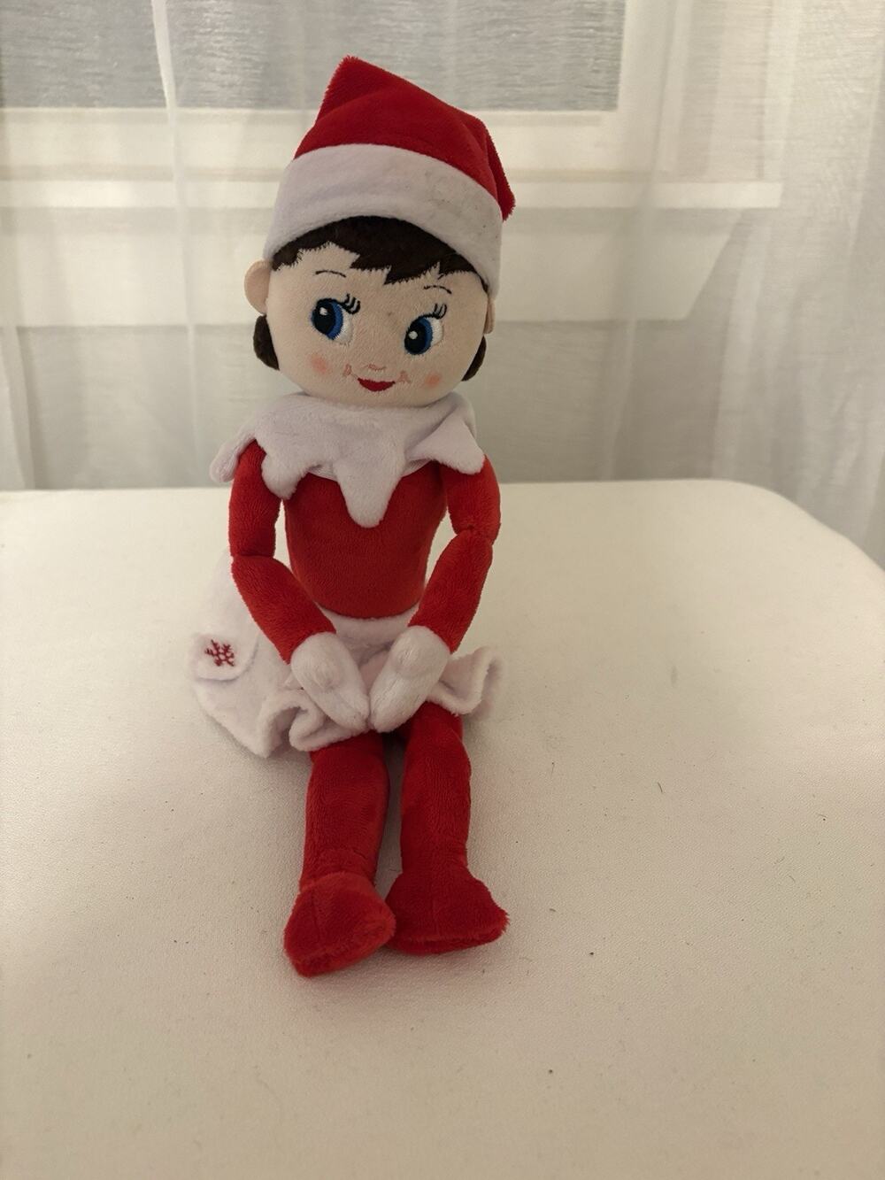 Elf on the Shelf Plushee Pals Plush Doll GIRL Christmas Skirt Blue Eyes READ